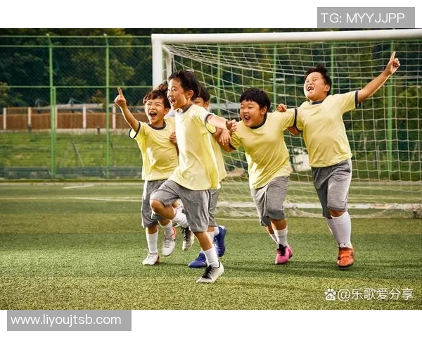 亲民足球明星的真实故事与他们对社会的积极影响